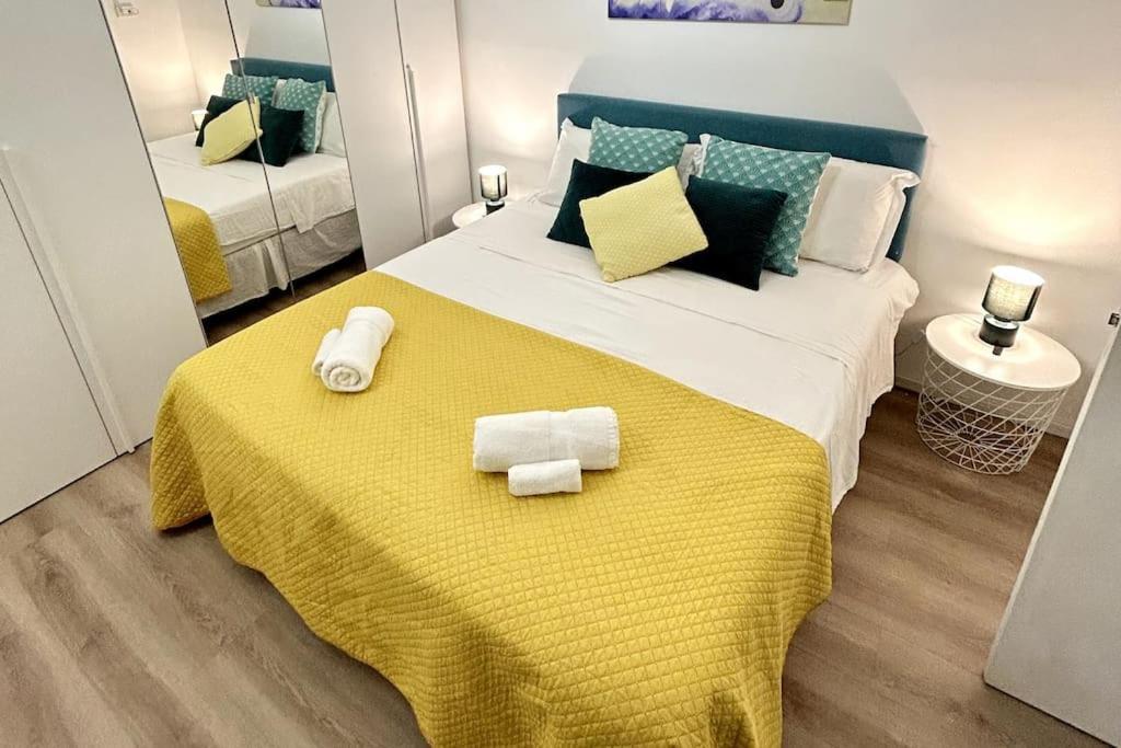 Apartment Centrale Yellow Sweet Bari
