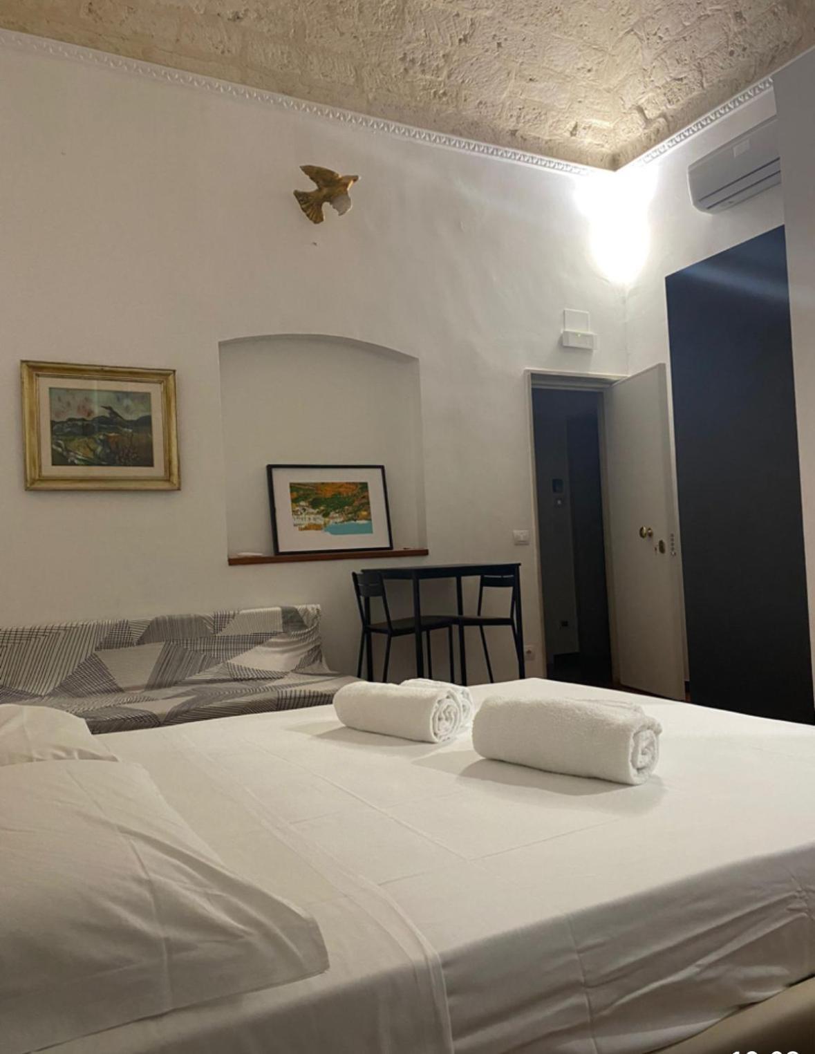 Araba Fenice - Centro * Bari