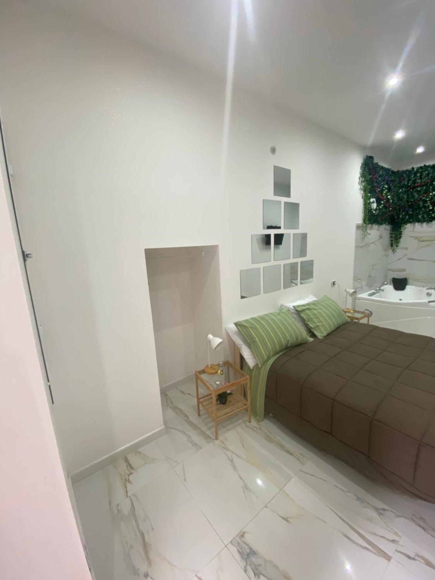 11 Apartment *