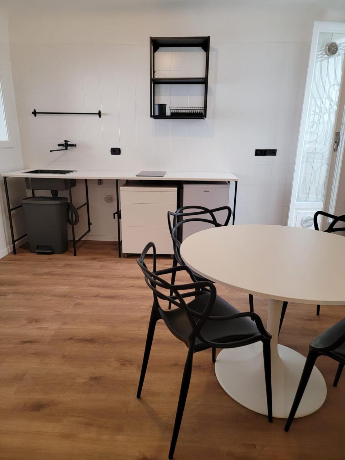 Station 1 Apartament Bari