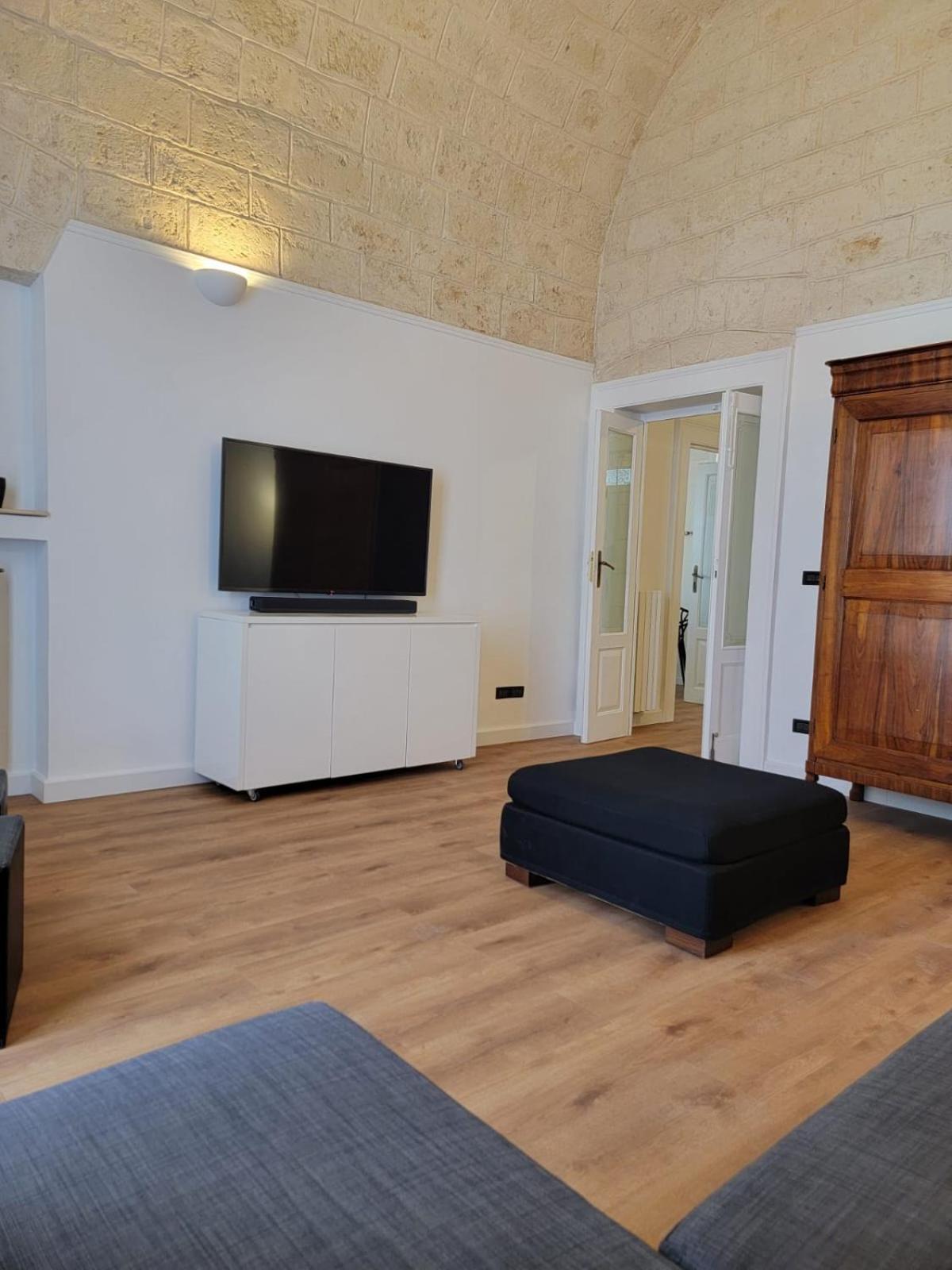 Apartment Station 1 *