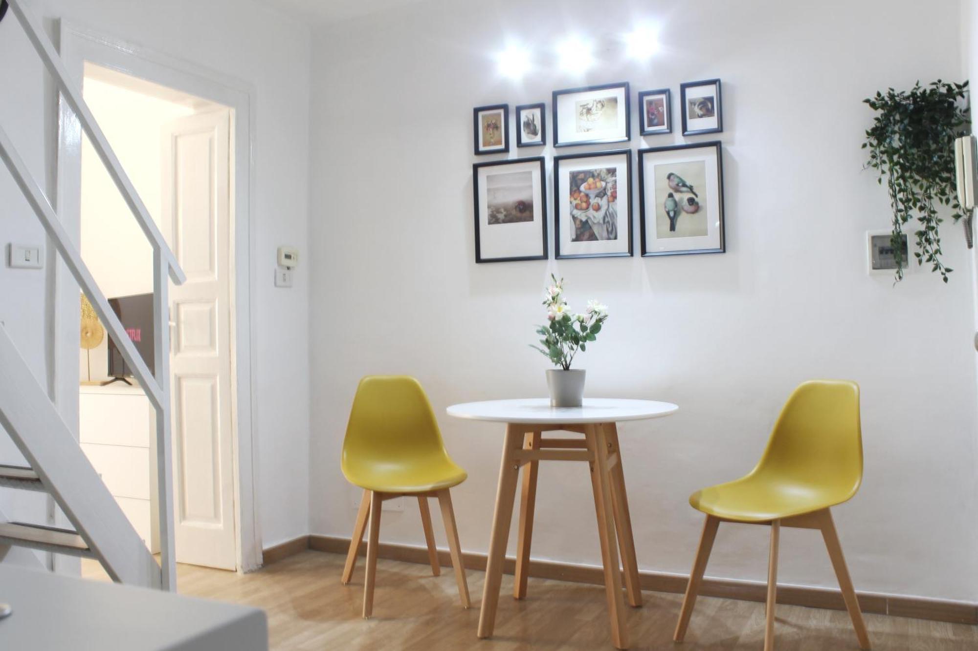 Apartment University Home
