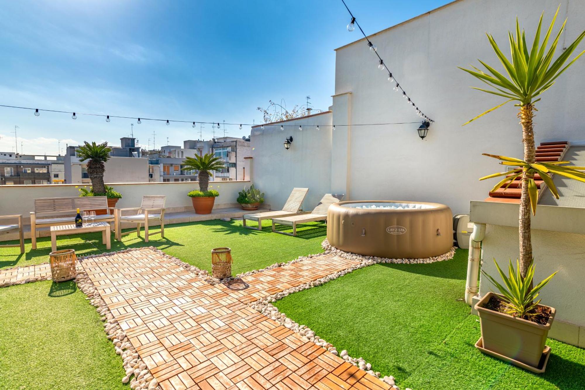 150mq Rooftop Paradise - Spacious Private Terrace Apartment Bari
