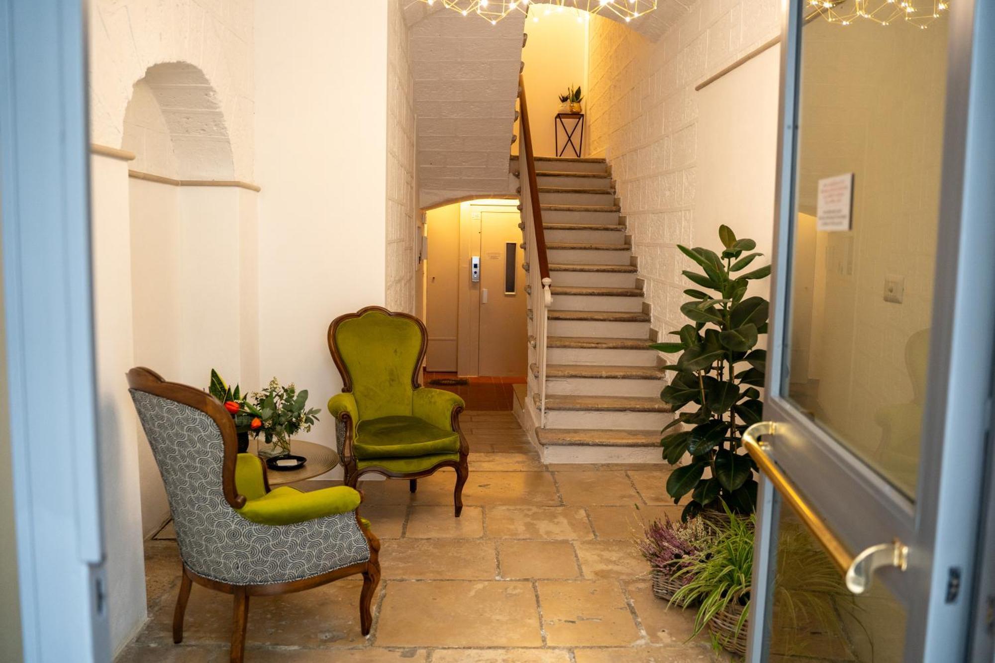 Casa Almika Principe Amedeo Guest house