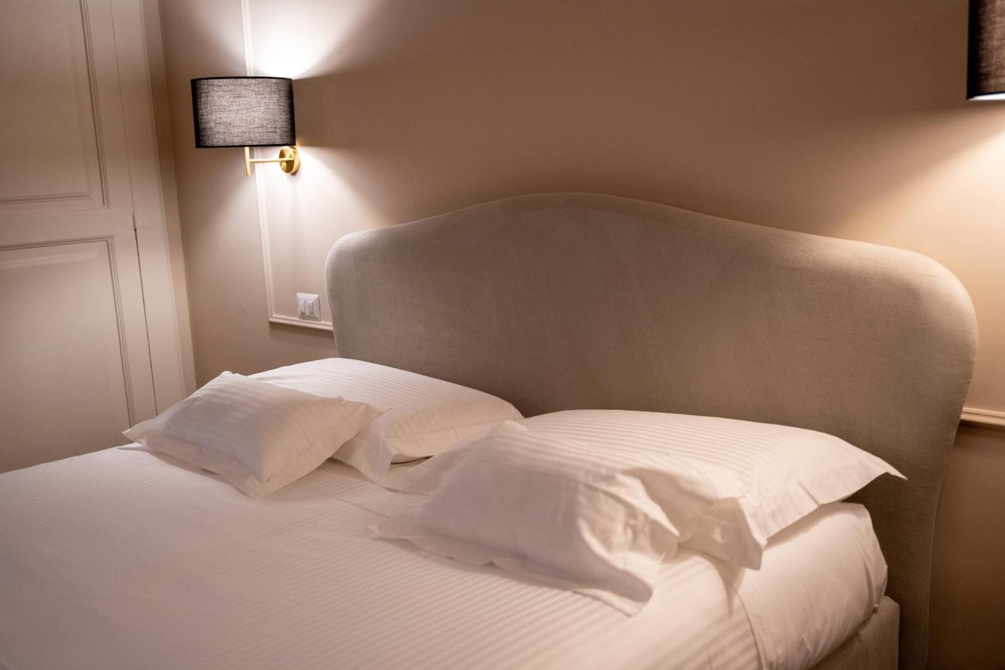 Casa Almika Principe Amedeo Guest house