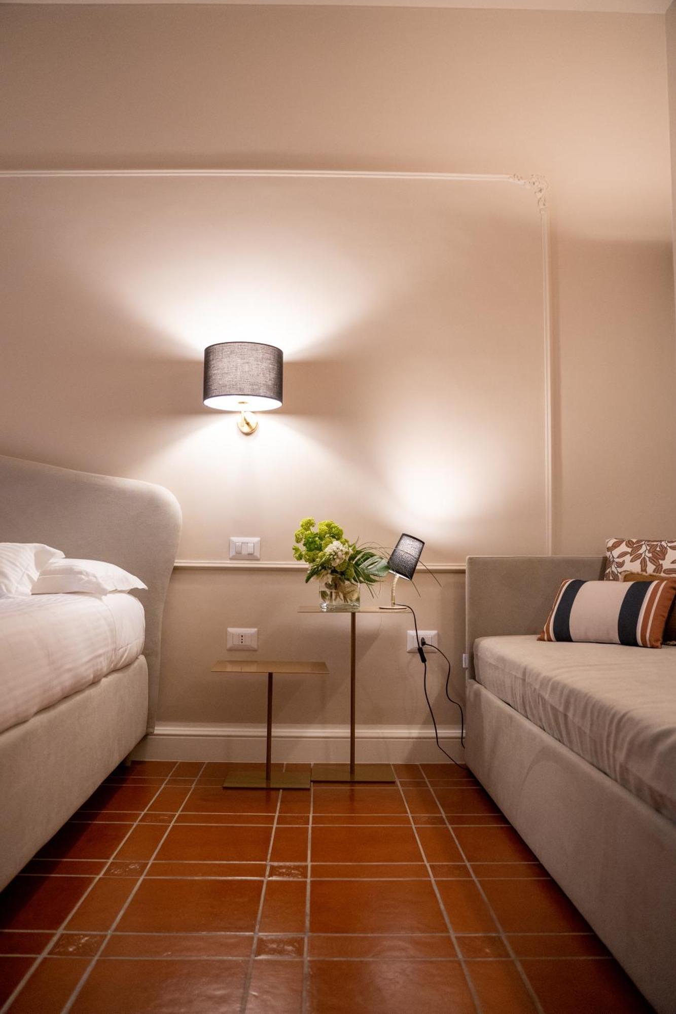 Casa Almika Principe Amedeo Guest house