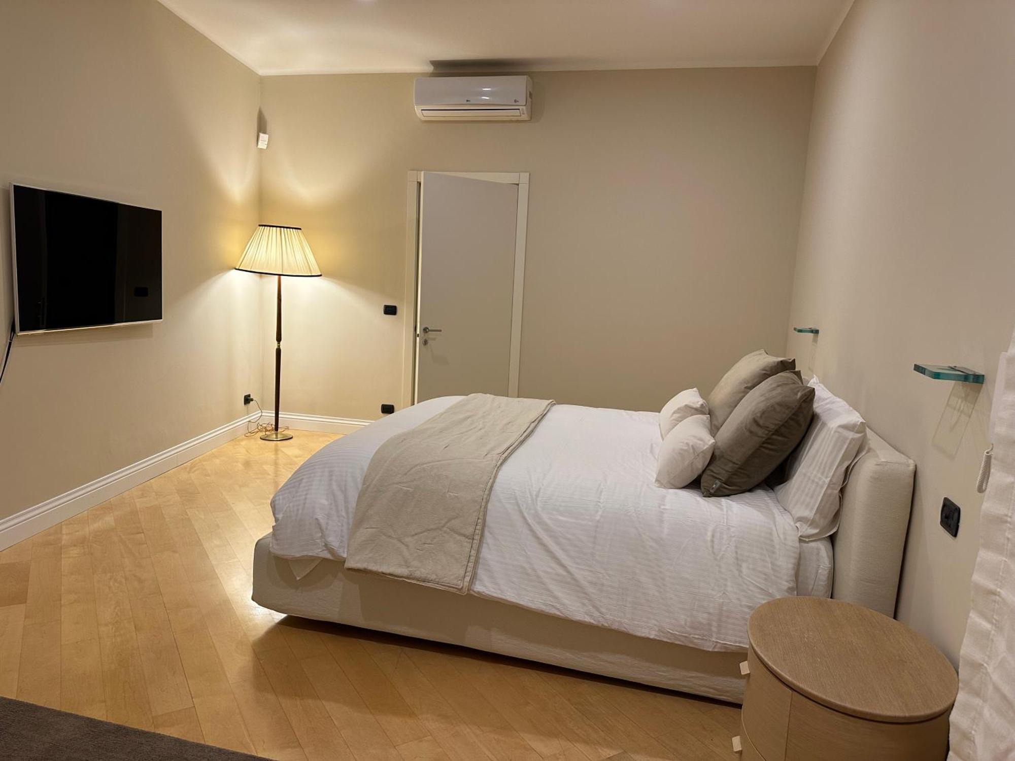 -villa Paola Center- Luxury House In Town Centre *