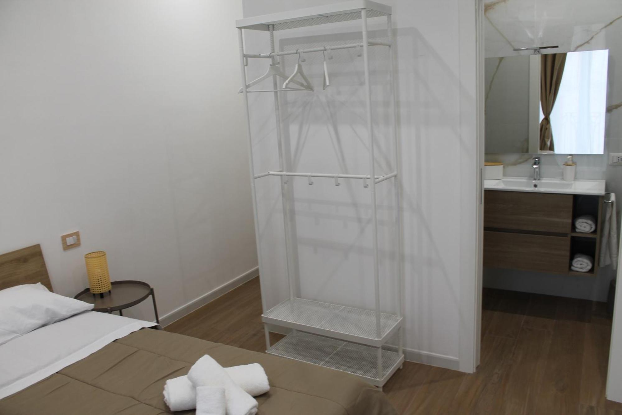 Dimora Crispi 70 Apartment Bari