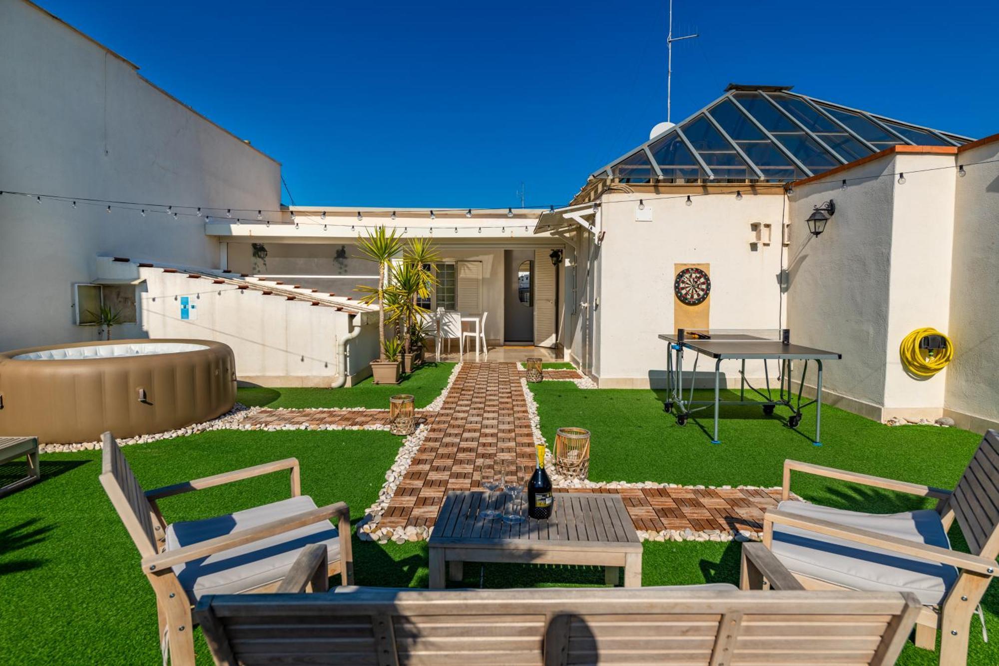 Apartment 150mq Rooftop Paradise - Spacious Private Terrace Bari