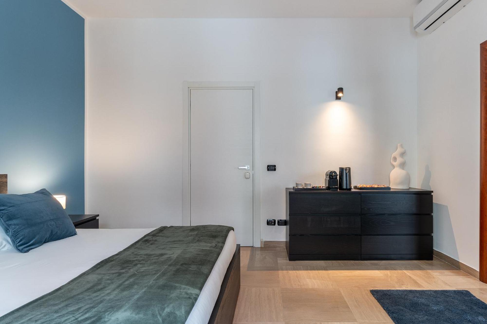Fourooms - Principe Amedeo Guest house *