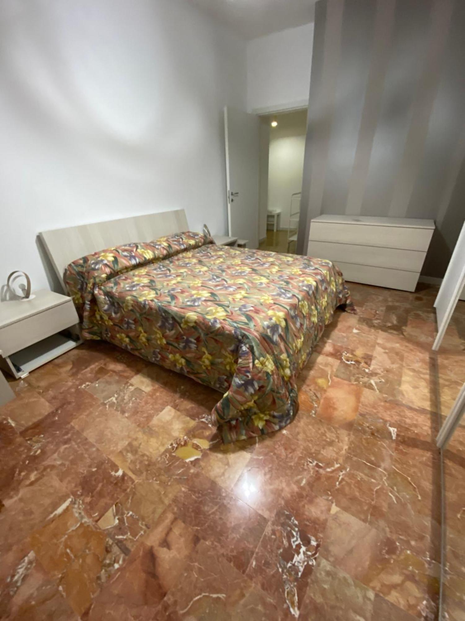 Apartment La Casa Di Telen Vicino Policlinico E Giovanni Paolo Ii Bari