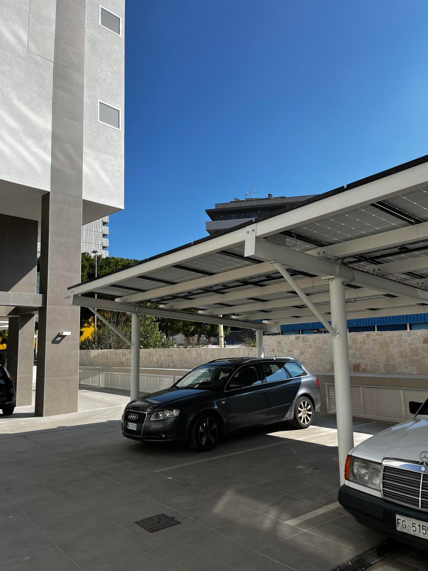 Apulialux - Exclusive And Modern City View, Private Parking Apartment