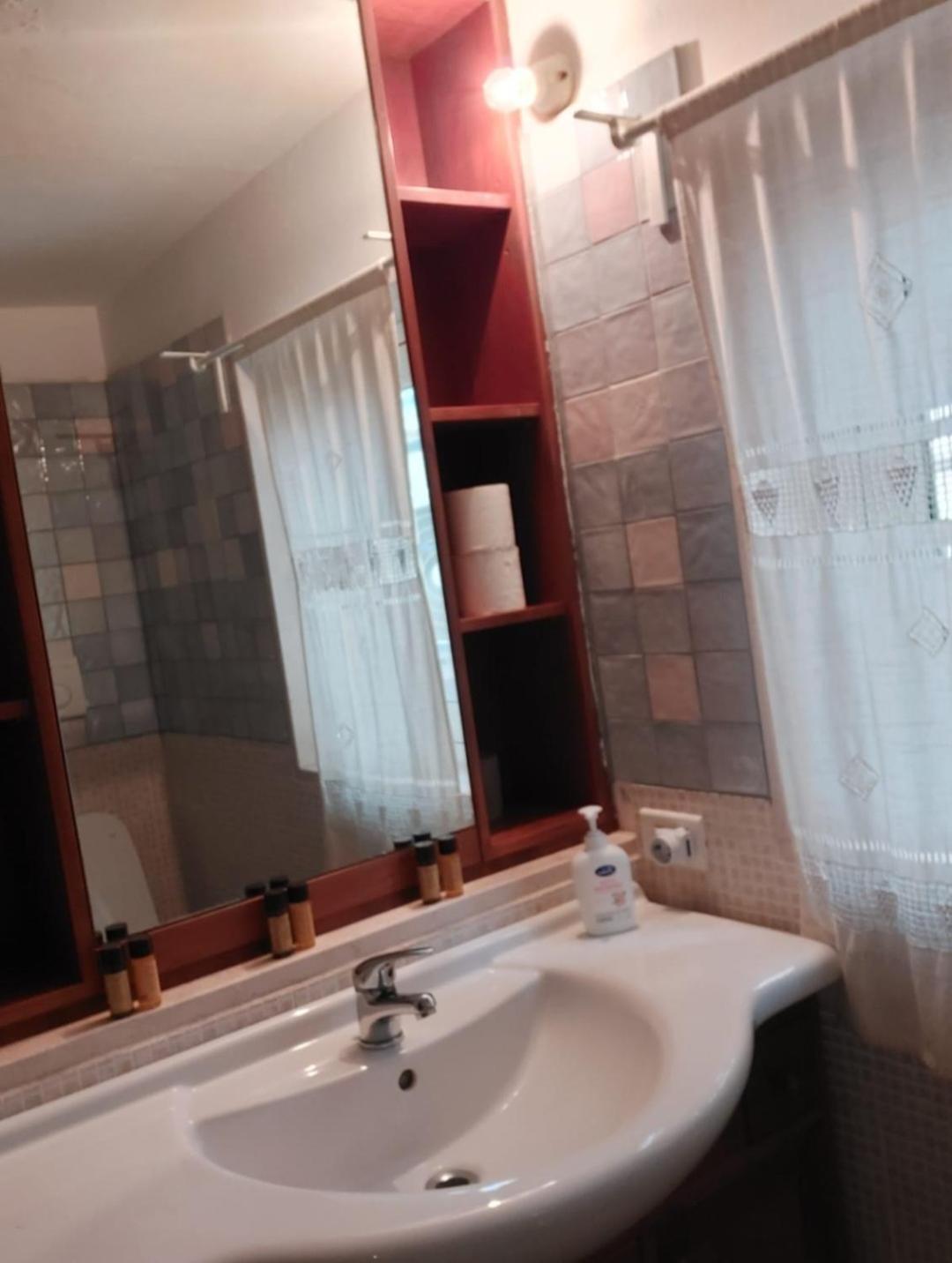Benedetto Cairoli Guest house *