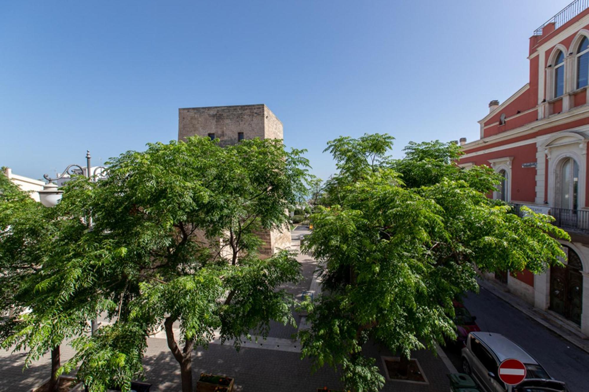 Torre By Wonderful Italy * Bari