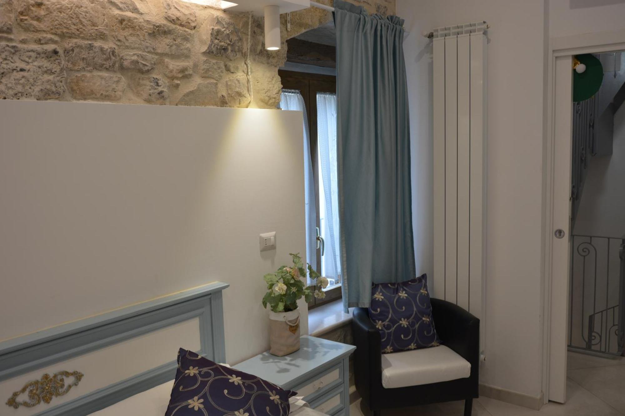Dimora Del Carmine Guest house