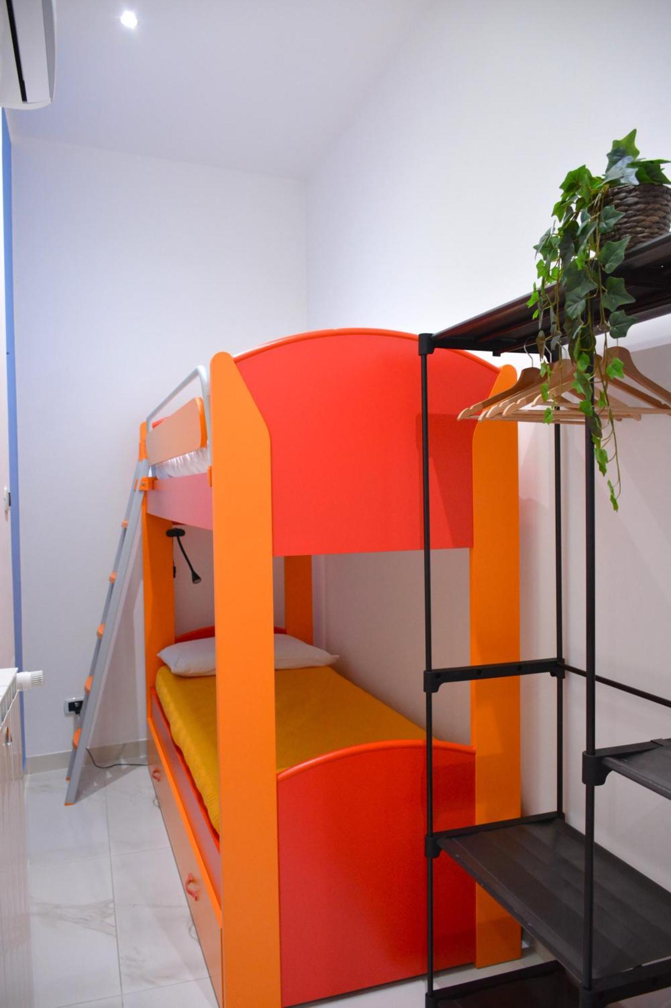 Casa Chloe - Vicino Al Porto E Basilica San Nicola Appartement Bari