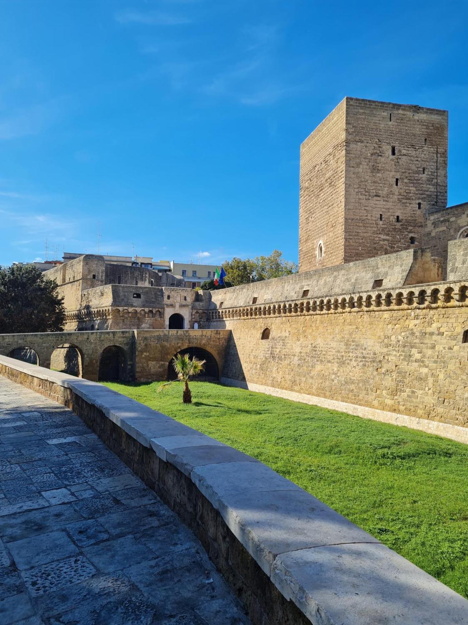 Casa Chloe - Vicino Al Porto E Basilica San Nicola Apartment Bari