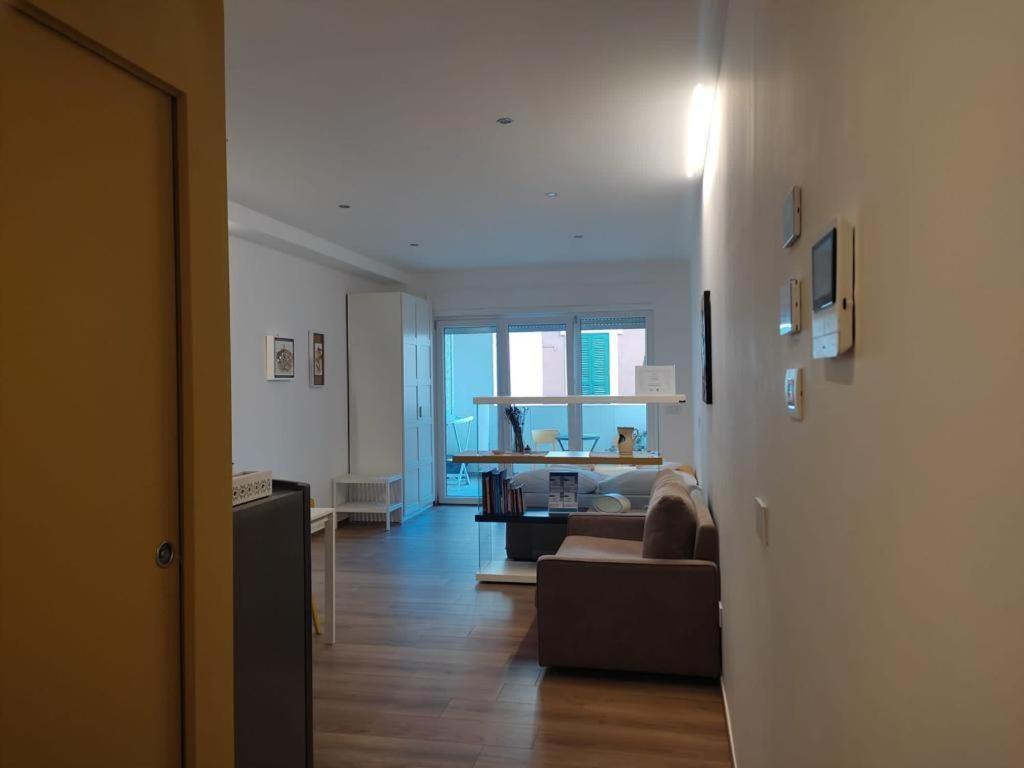 Apartment Domus13-with Private Parking Bari
