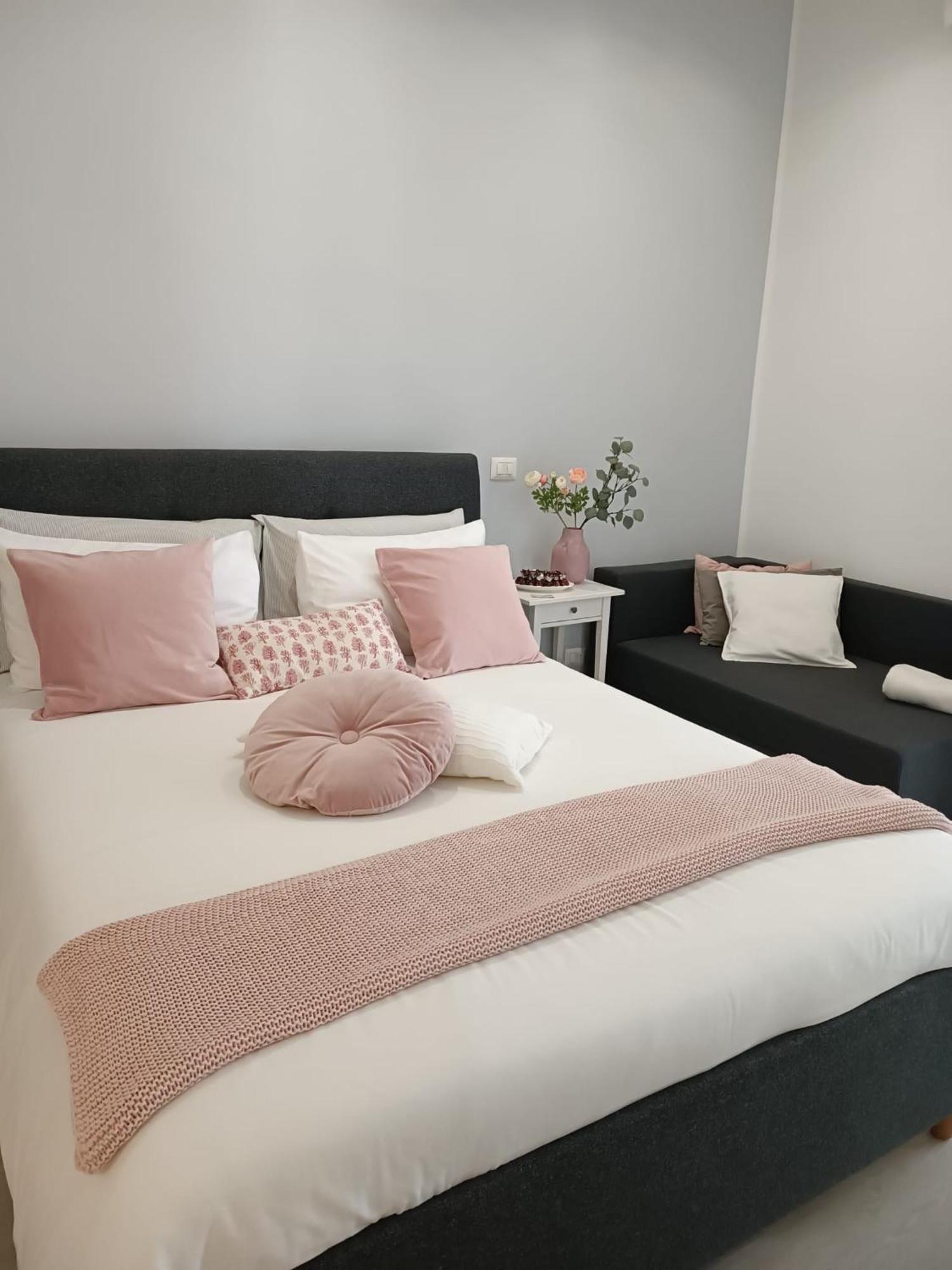 Eden House * Bari