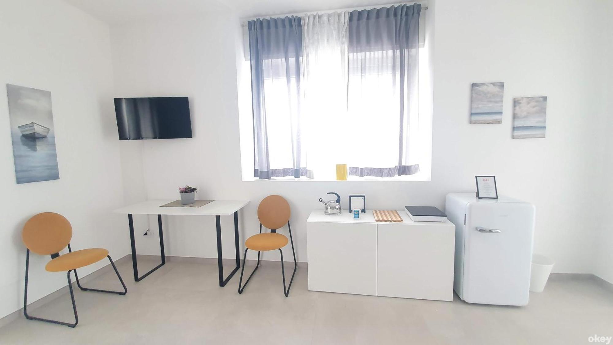 Apartment Mediterranea - Seaview, Pool & Garden Bari