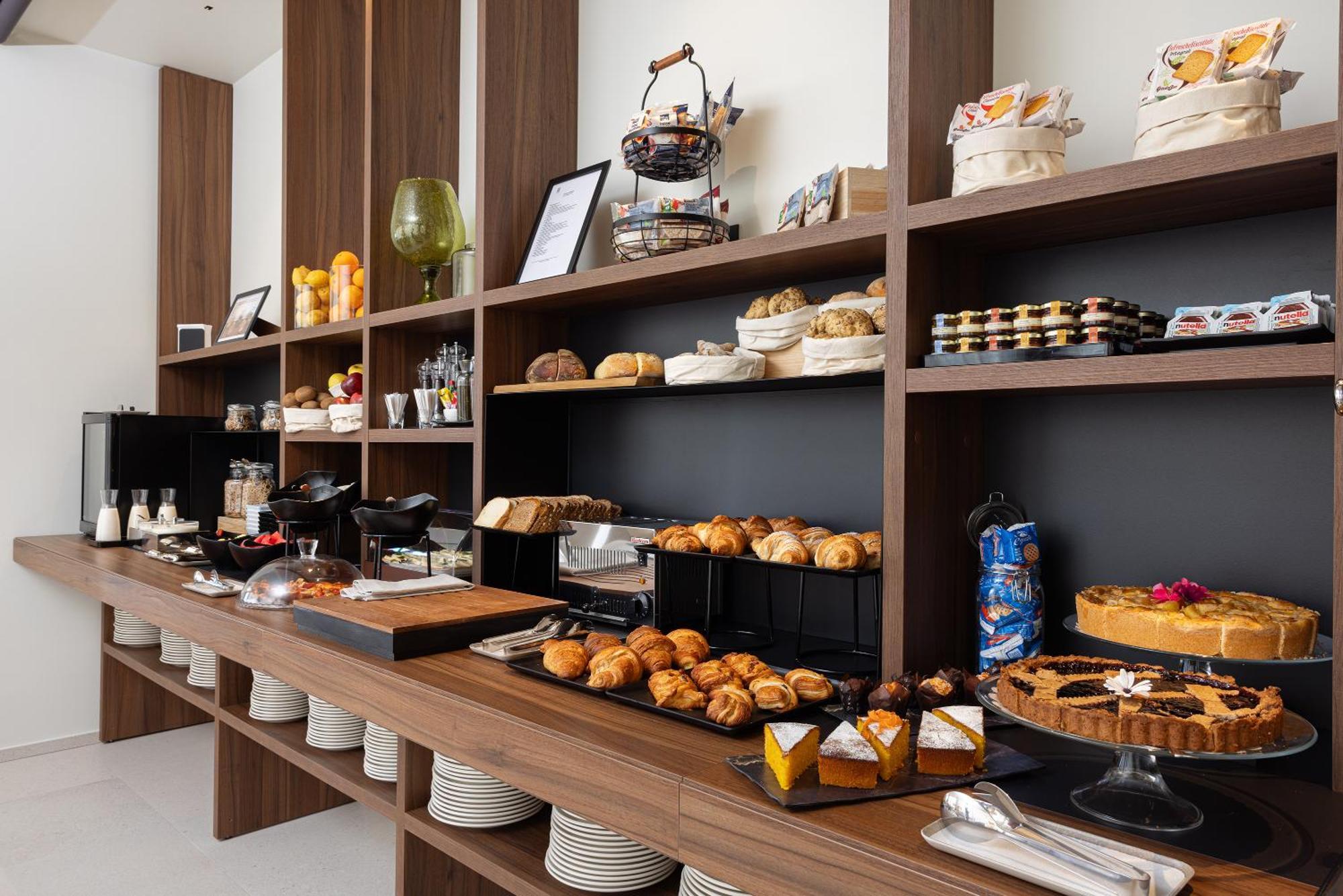 B21 Lifestyle Hotel