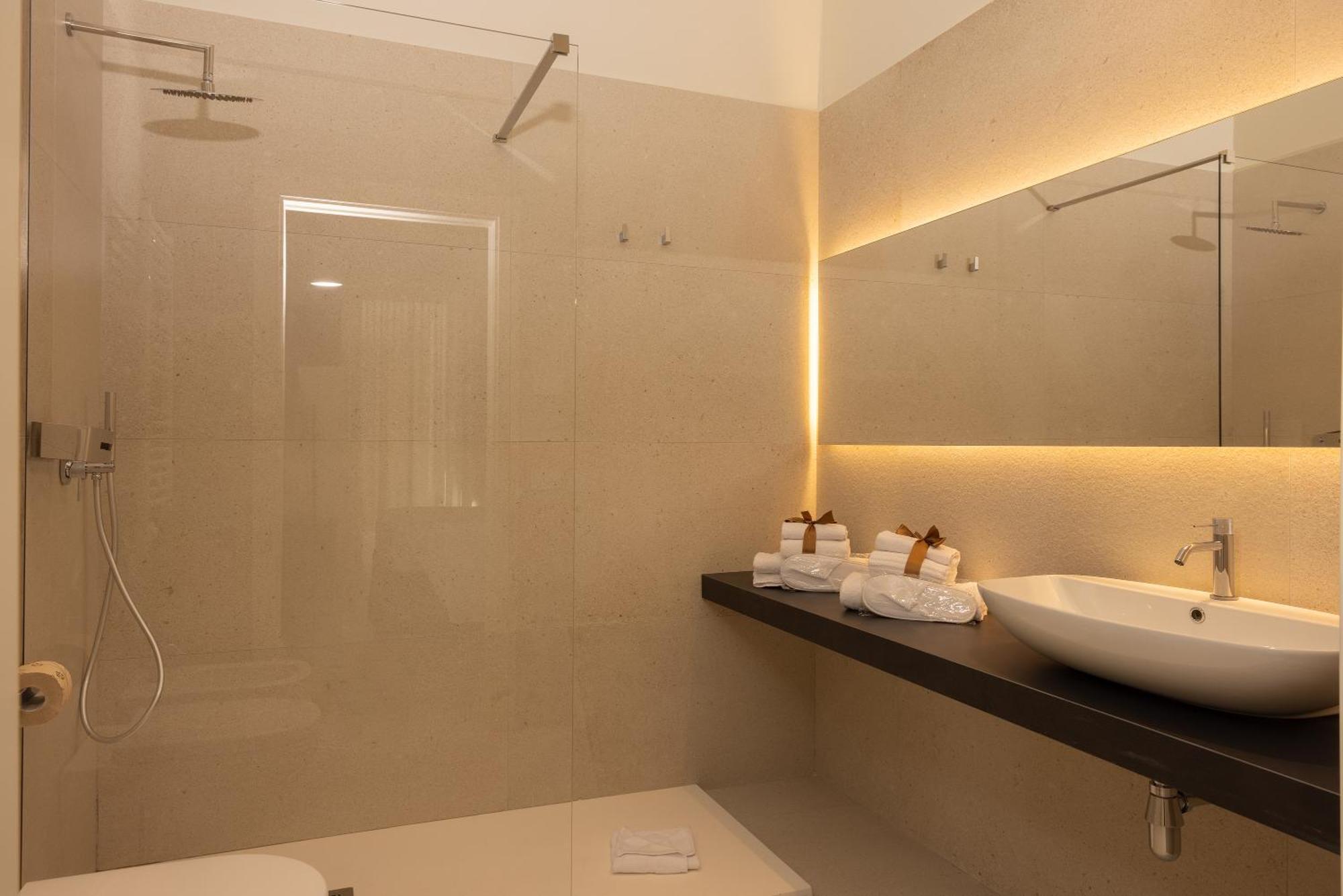 B21 Lifestyle 4*