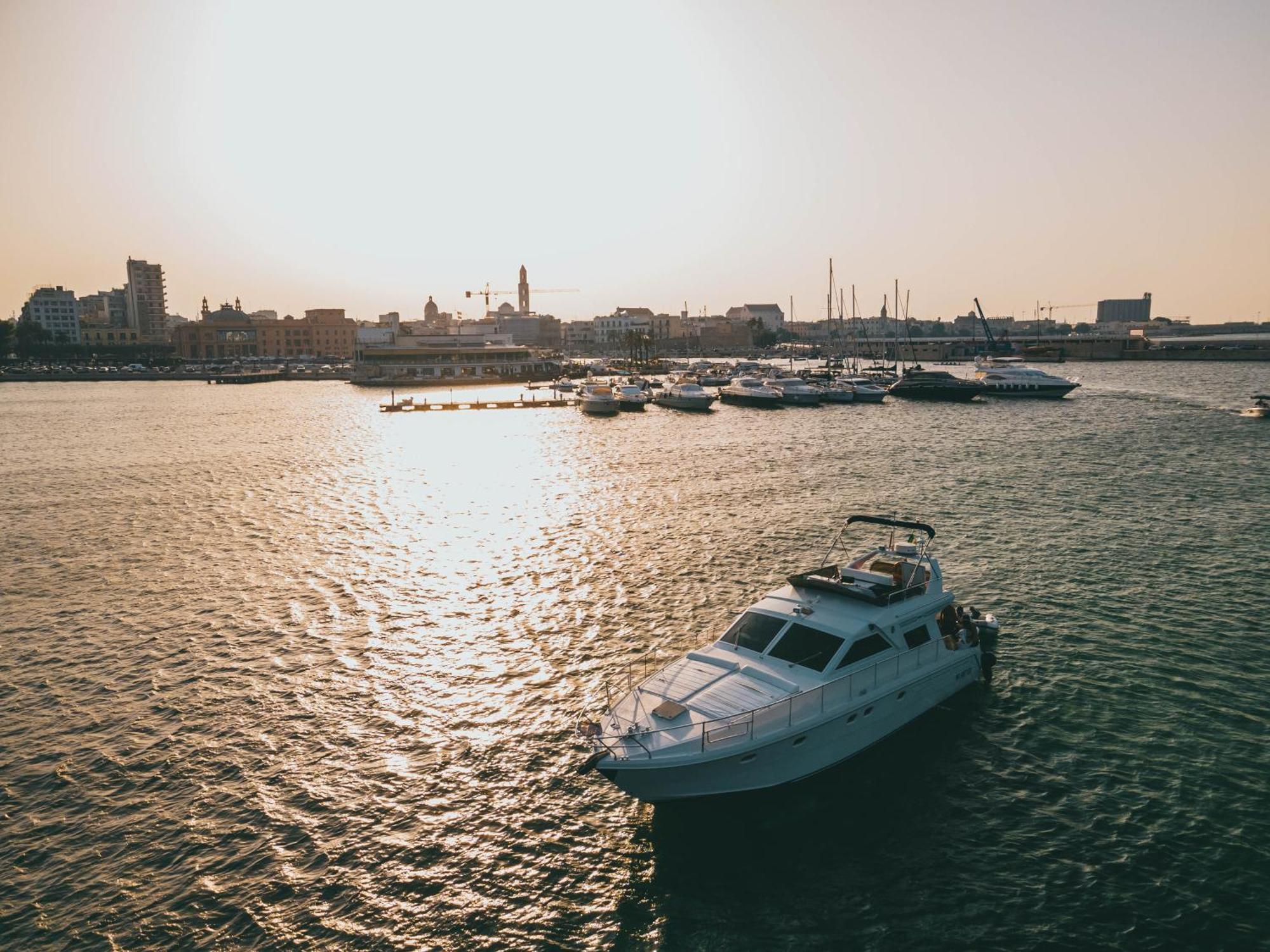 Discoverboat - Pita - Exclusive Boat&breakfast *