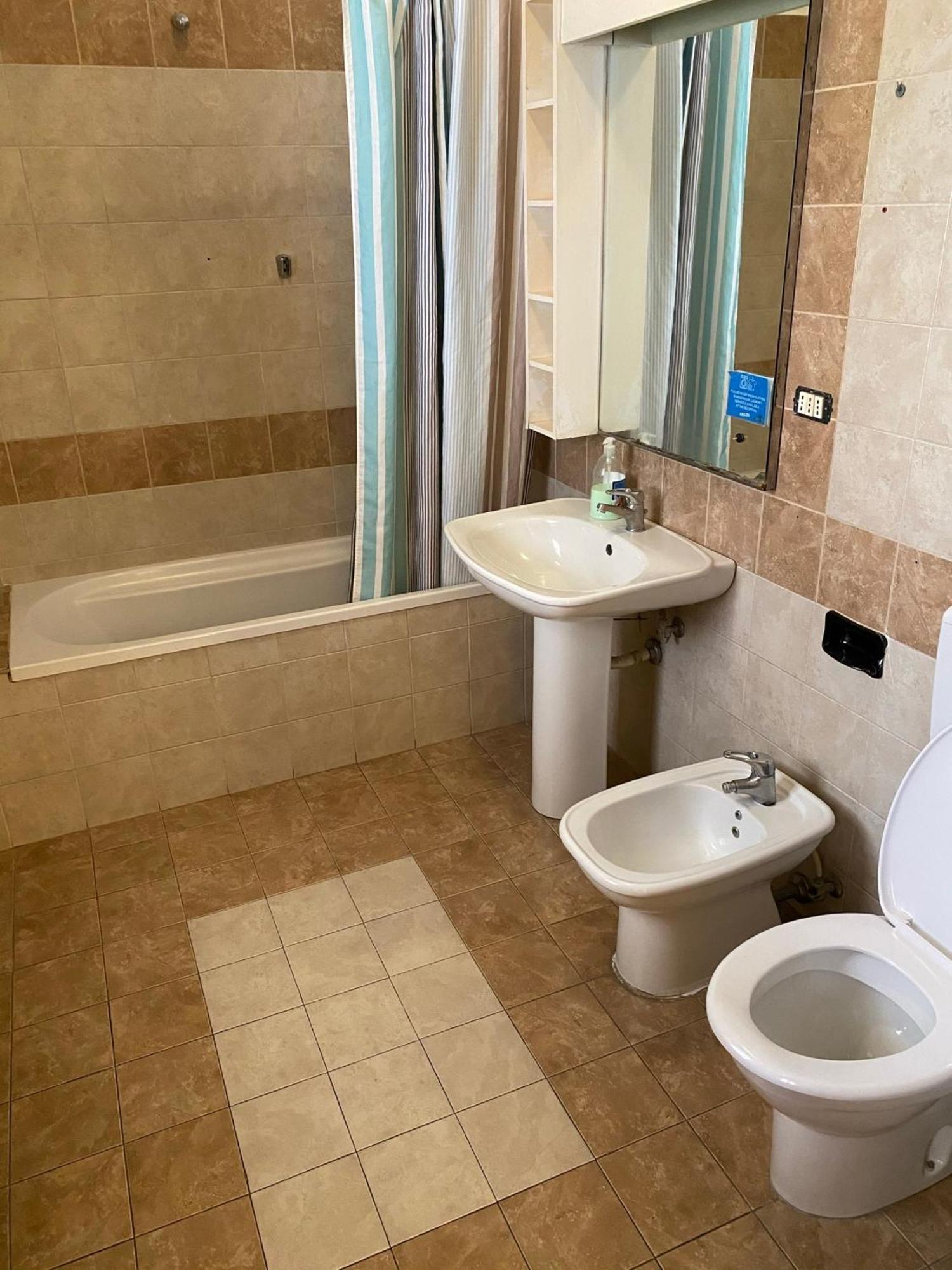 Olive Tree Hostel Bari