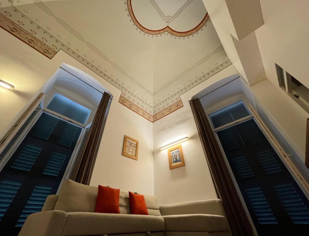 Apartment Visconti 89-duplex Bari