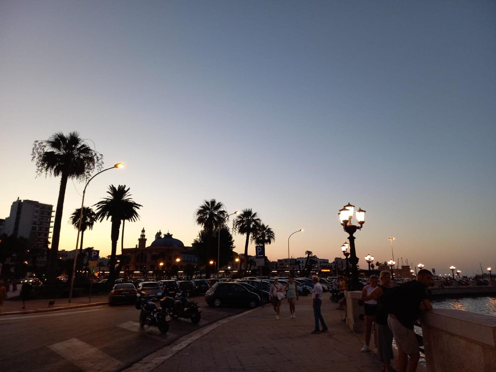 Apartment Sole Amare Bari