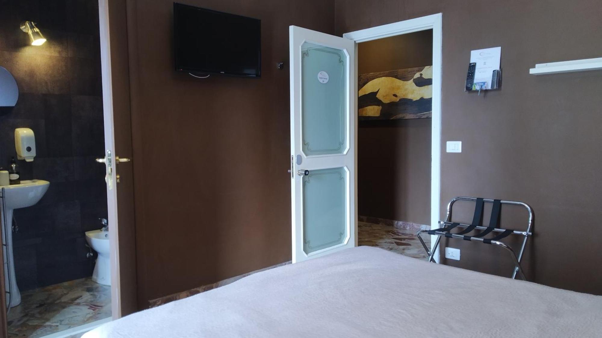 Guest house Cconforthotels R&b Semplici Emozioni