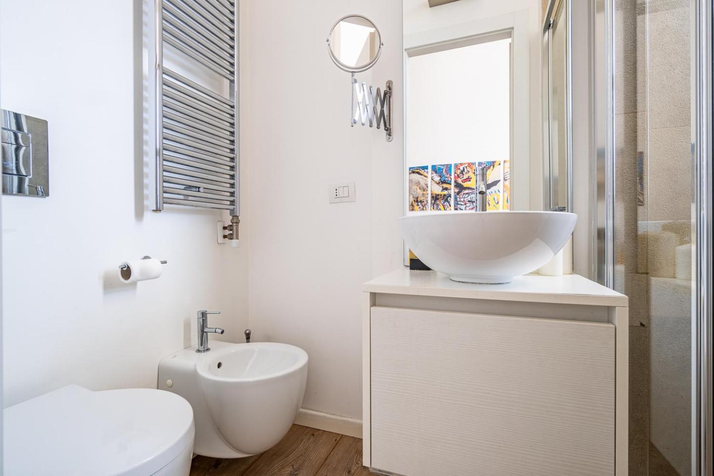 Sunny Apartment *