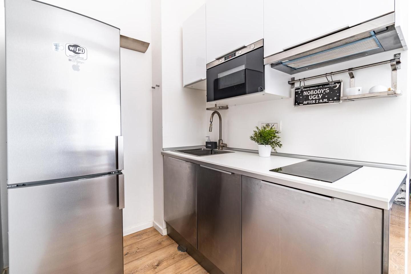 Sunny Apartment Bari