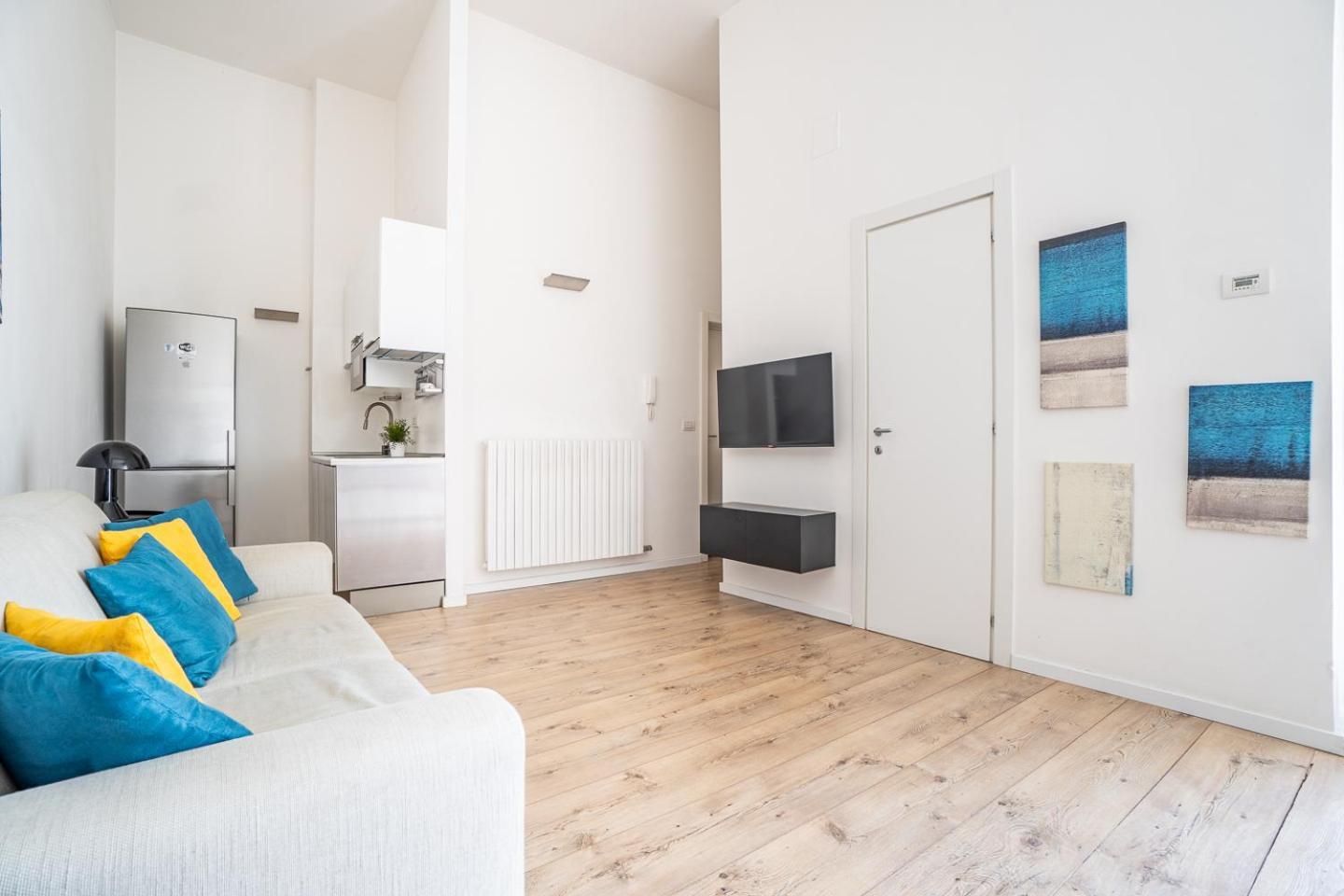 Sunny Apartment Bari