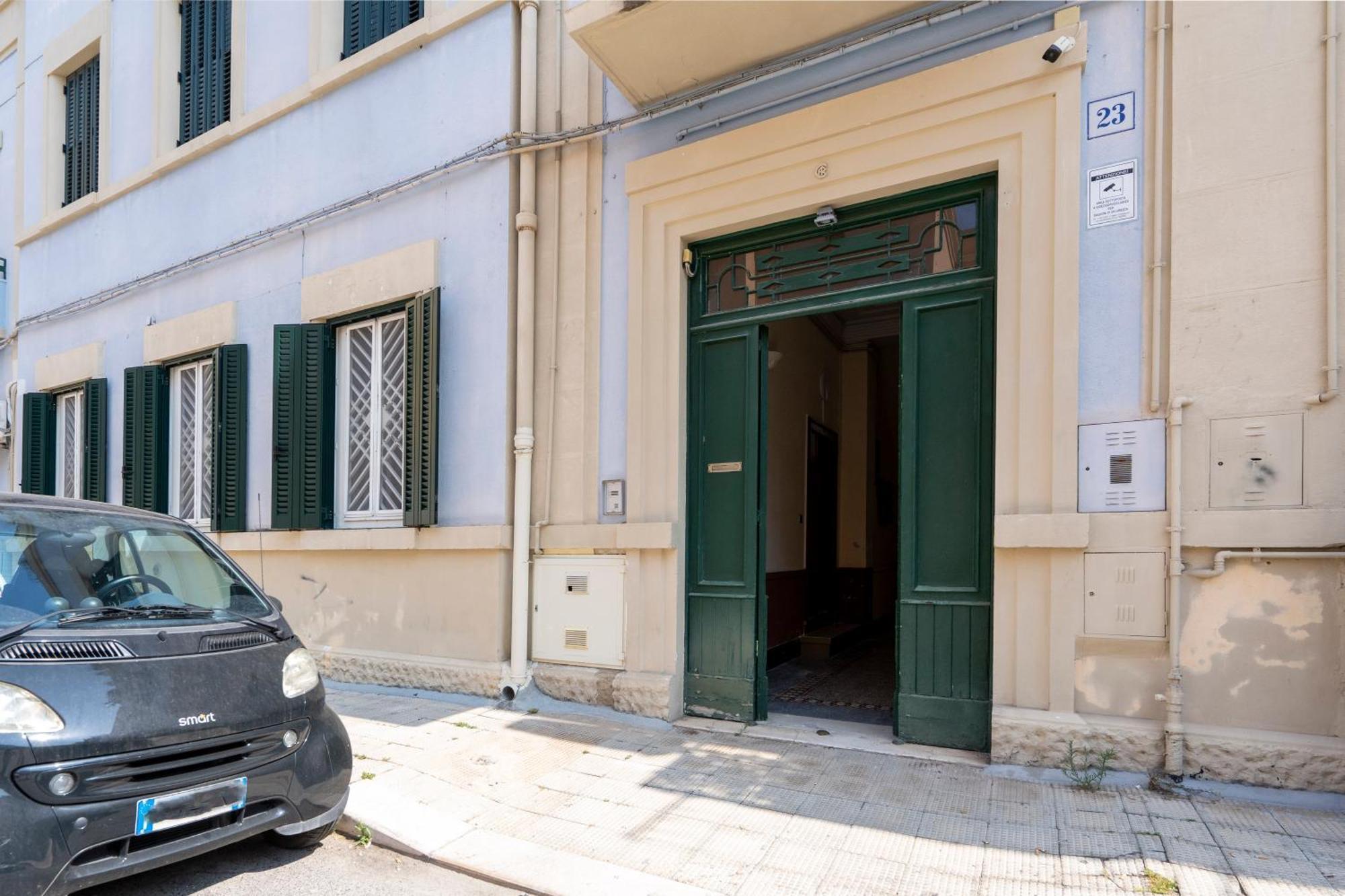 Apartment La Casa Di Gio - Stazione & Policlinico *