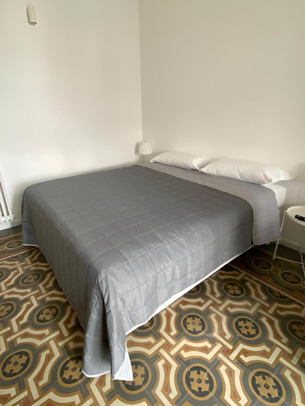 Landlord 242 - Station Bari