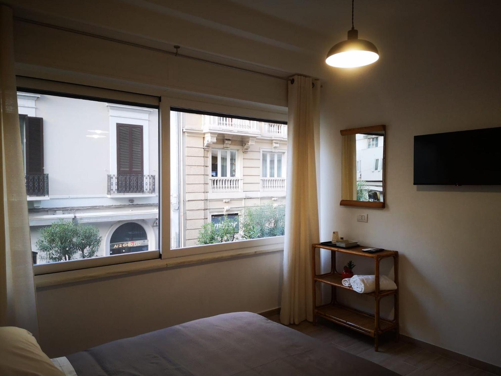 Al Teatro Guest house