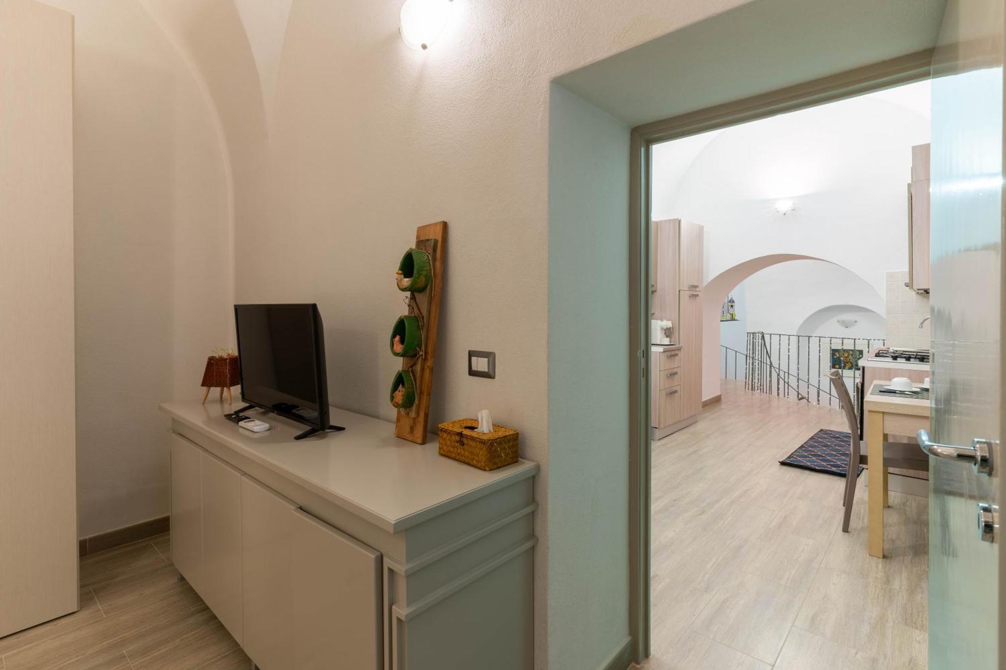 Casa Pino - Duplex In Town Apartment *