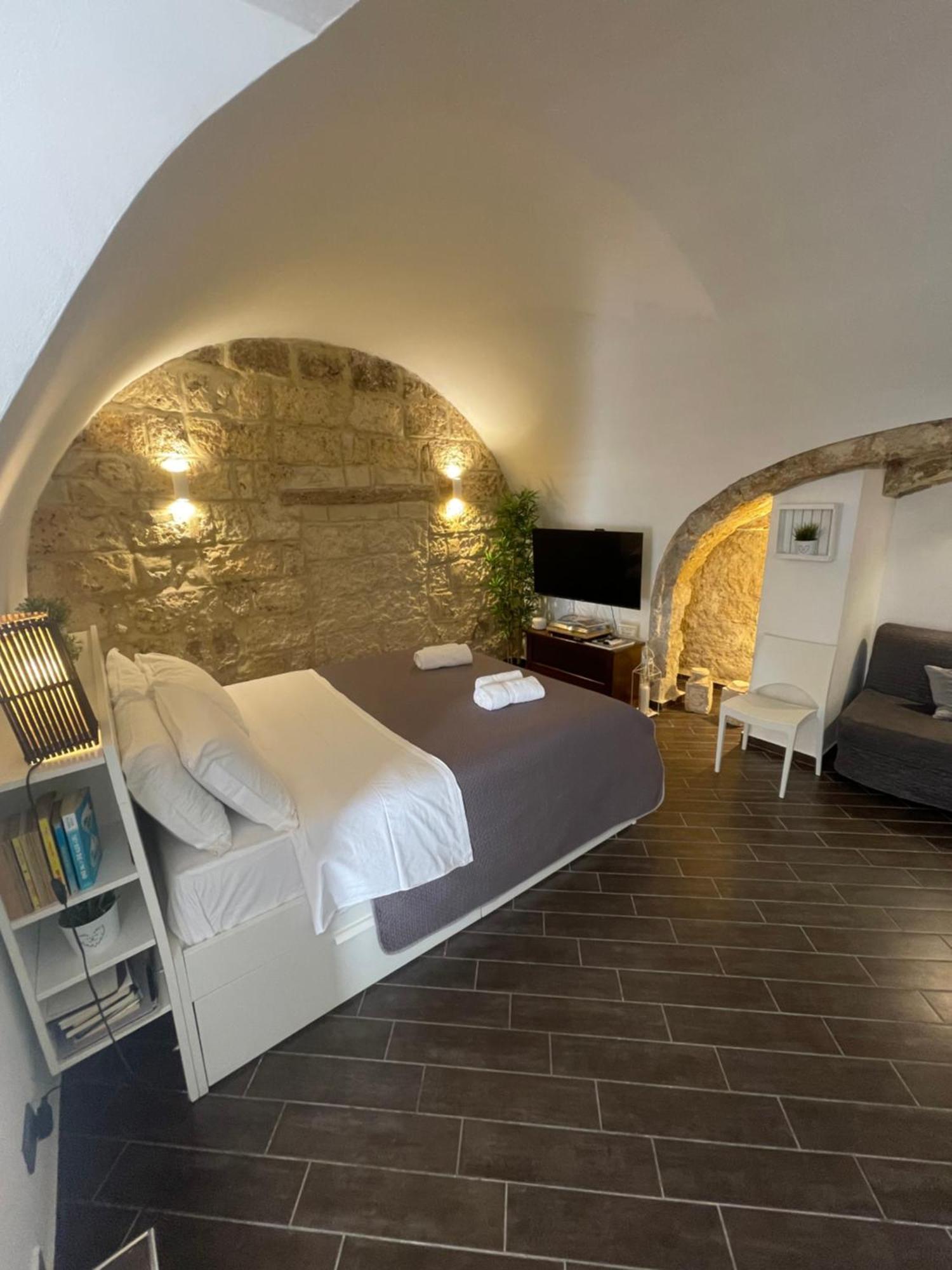 Desireshome Apartment *