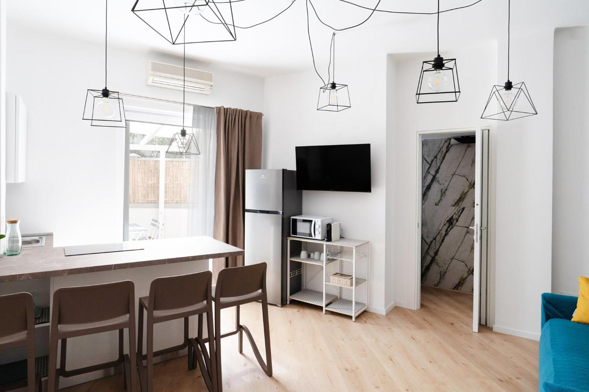 Yellow Apartment *