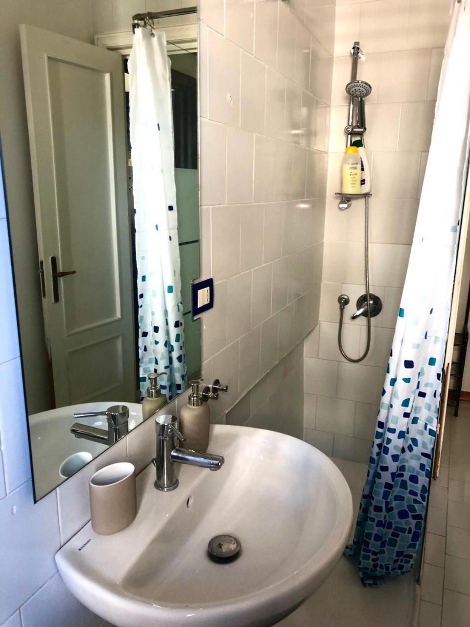 Nhà khách Pranayama Sea View Room- Shared Bathroom
