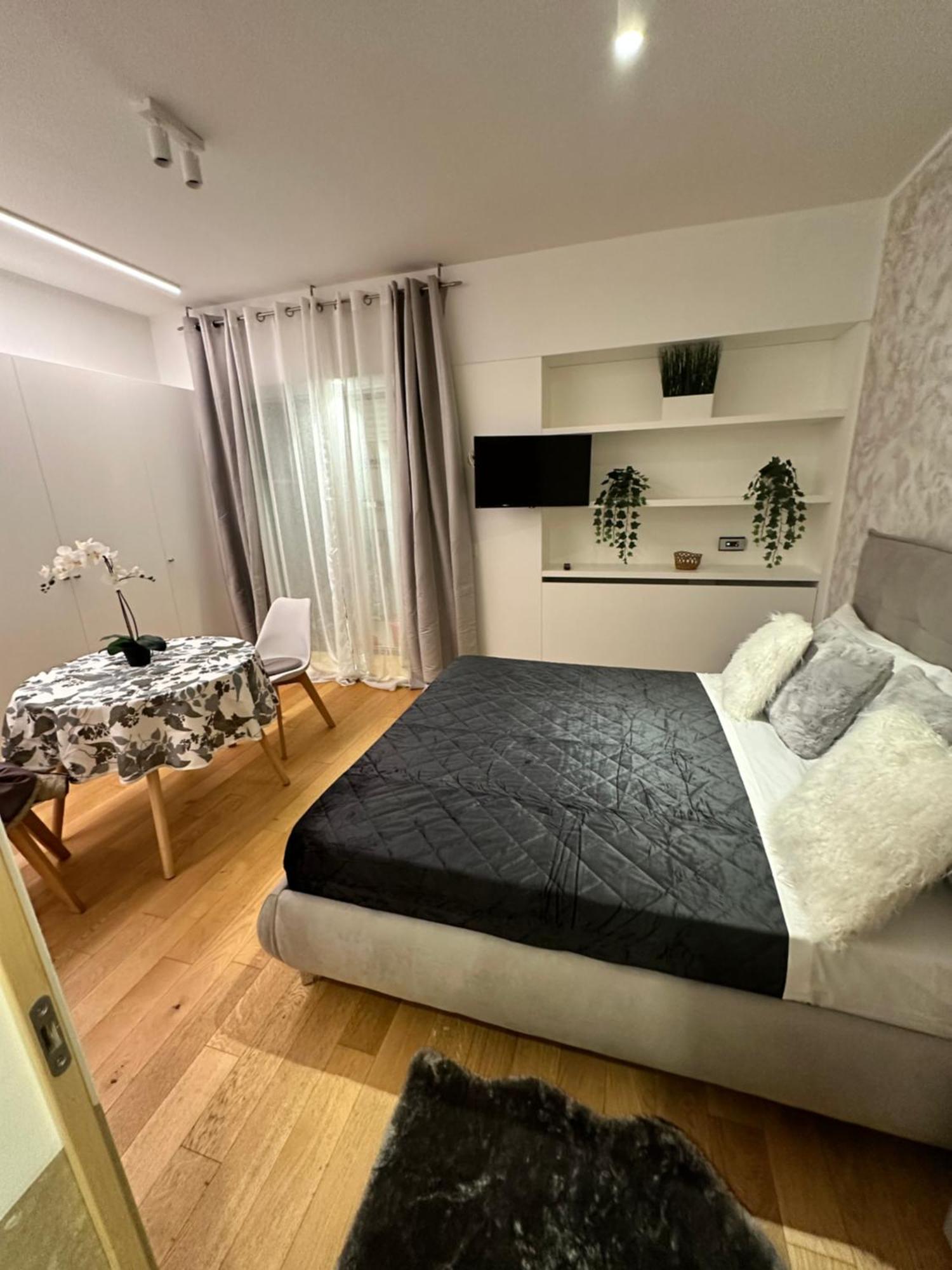 Palazzo Metropolis * Bari
