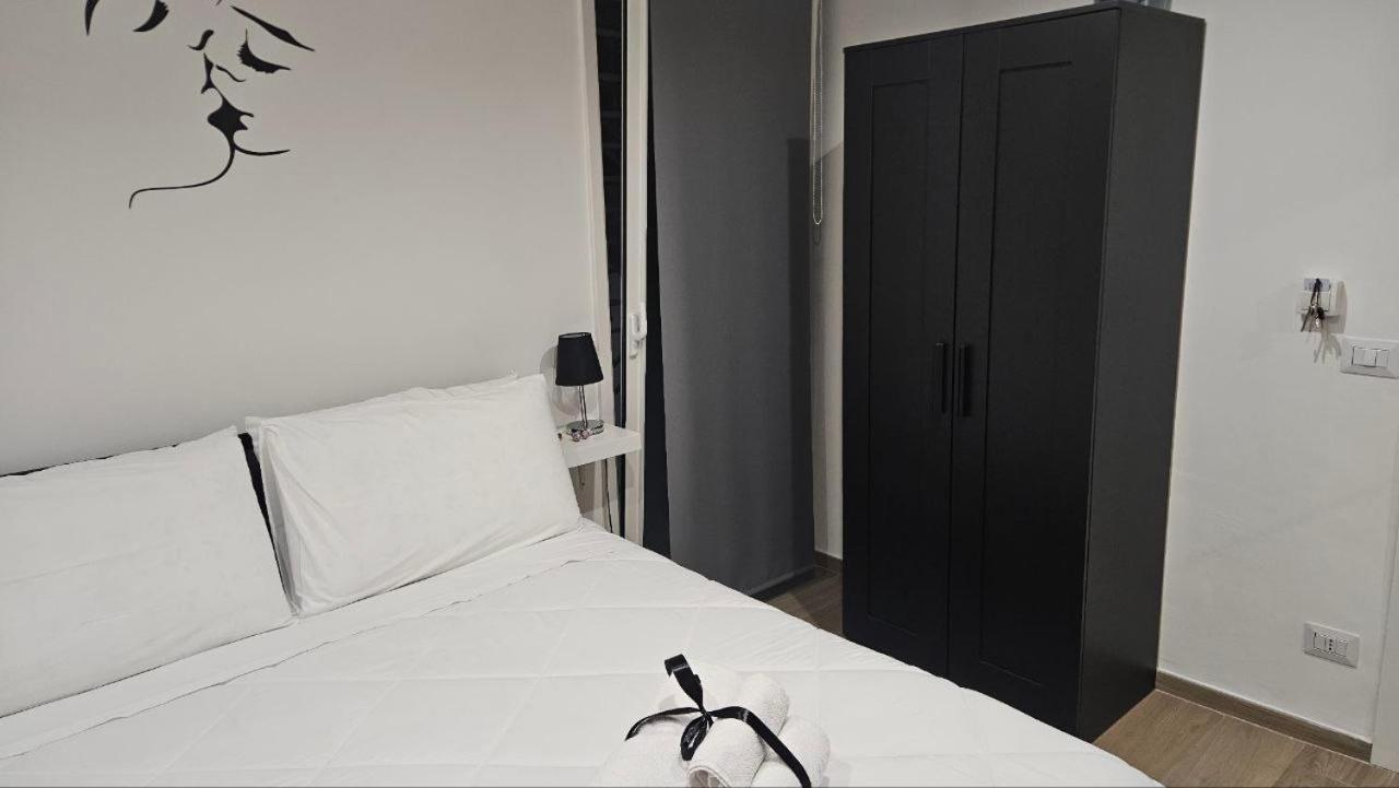 Black & White Luxury Casa de hóspedes