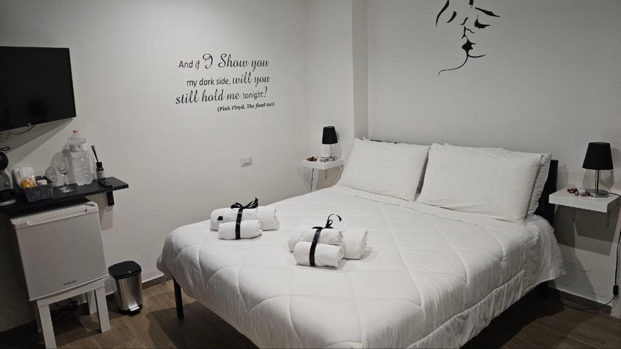 Casa de hóspedes Black & White Luxury