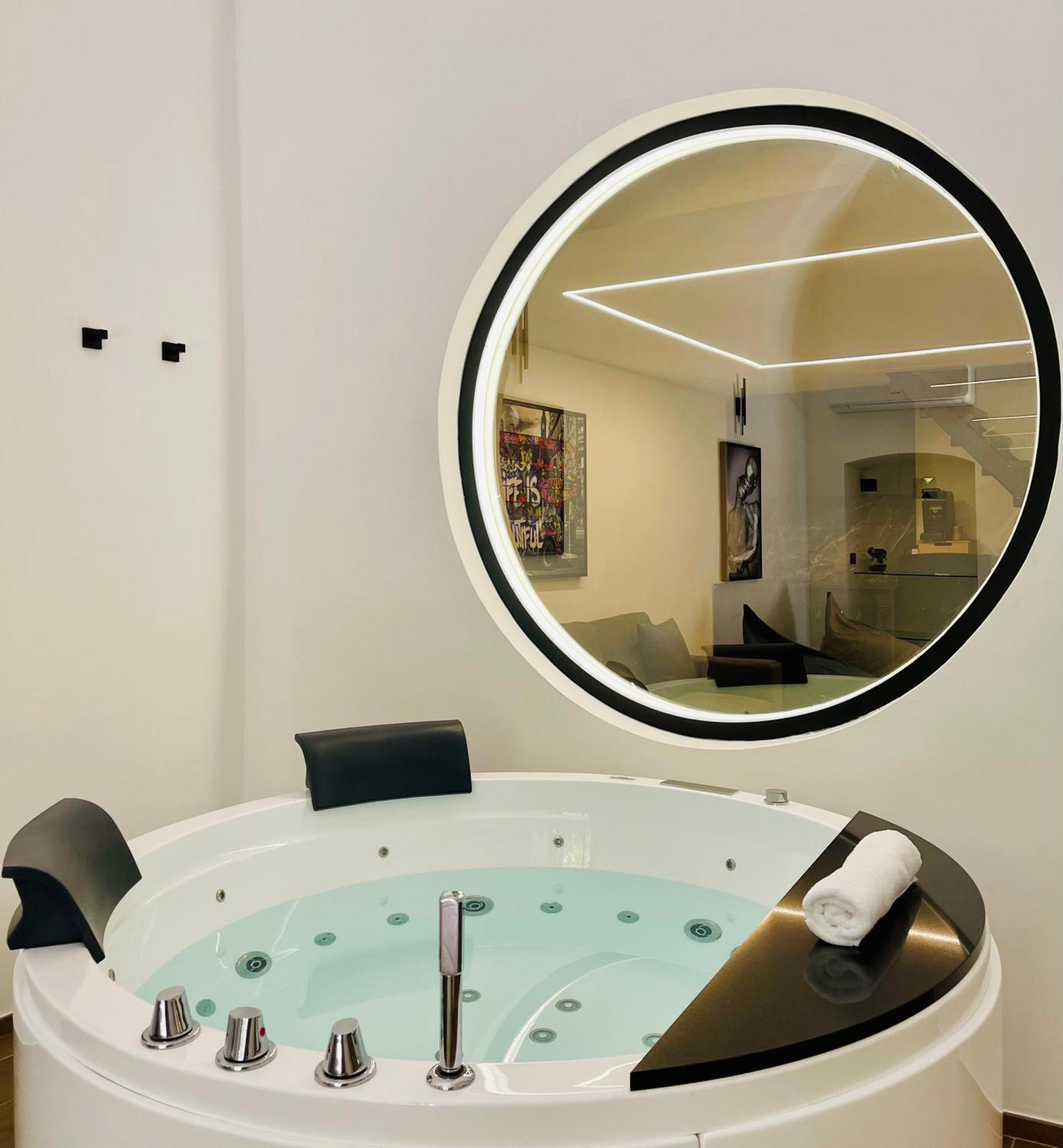 Apartment Suite169 Black Bari