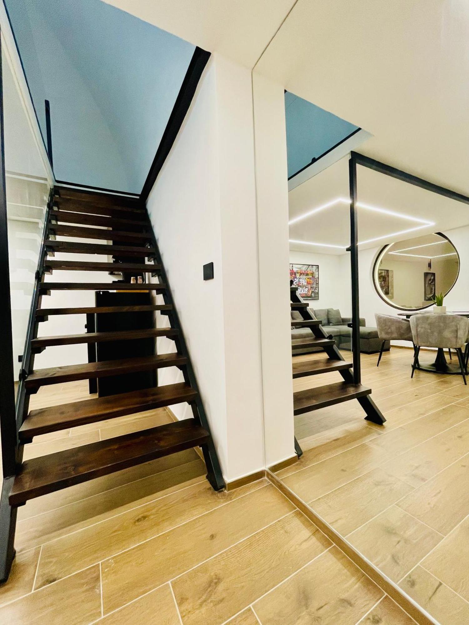 Apartment Suite169 Black *