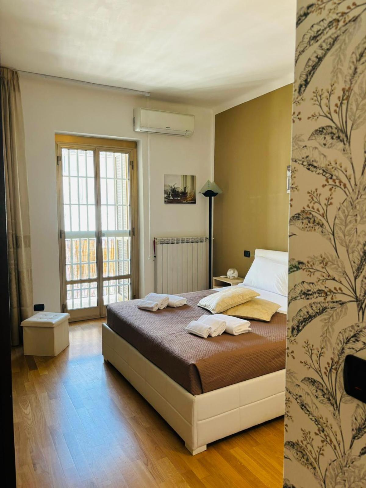 Oli's House * Bari