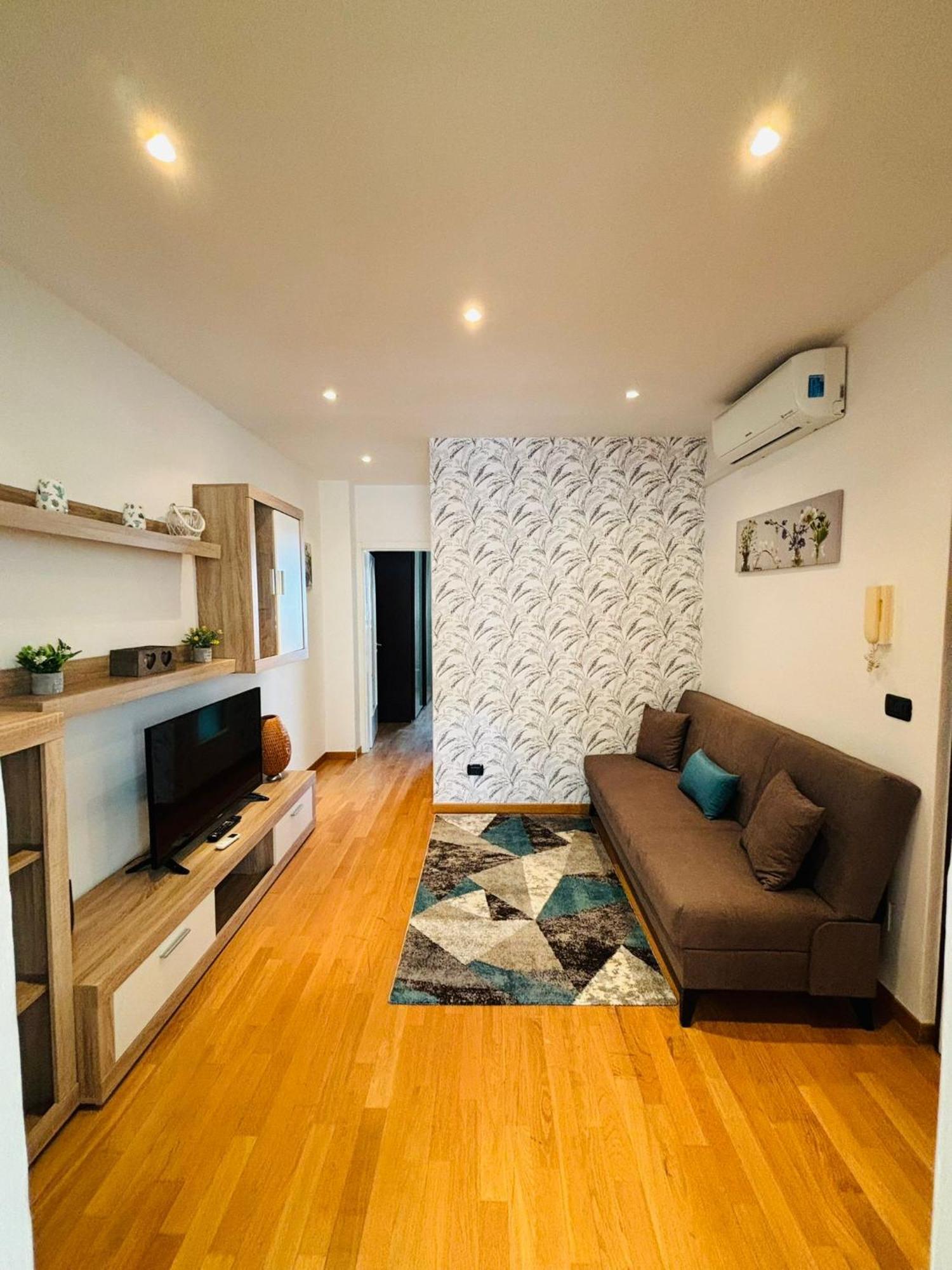 Oli's House