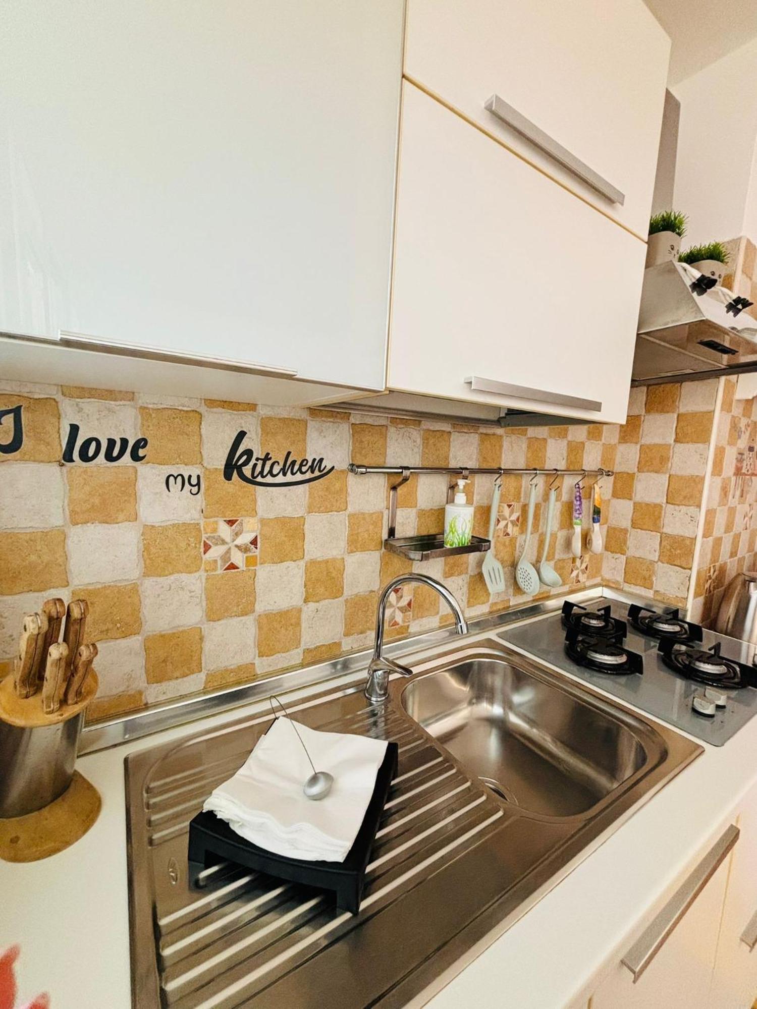 Oli's House Apartment Bari