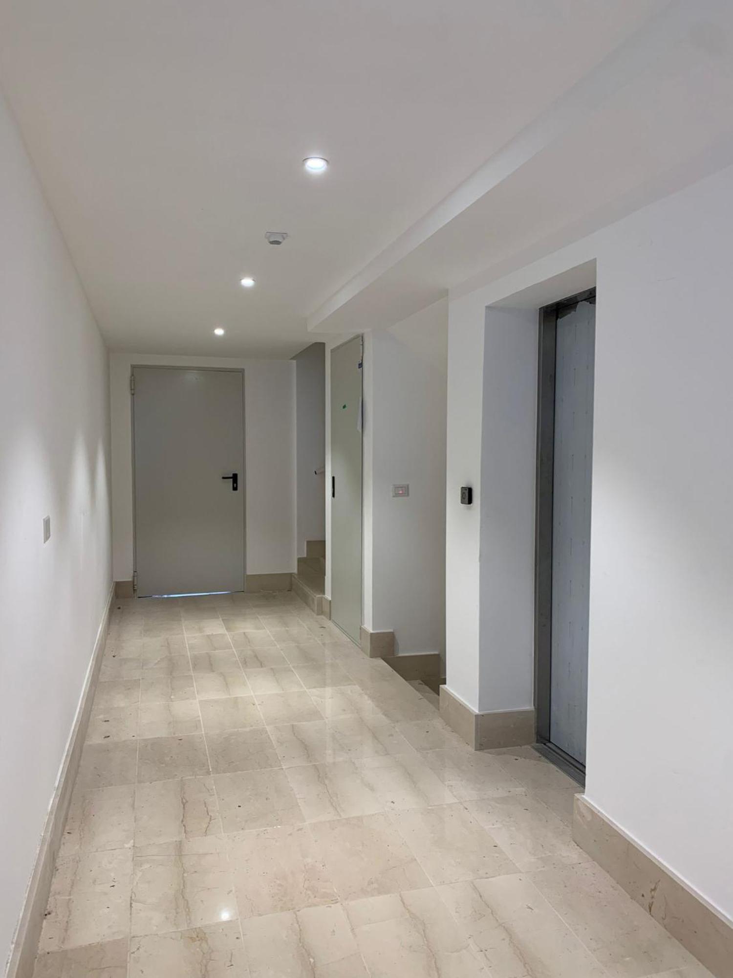Domus13-with Private Parking *